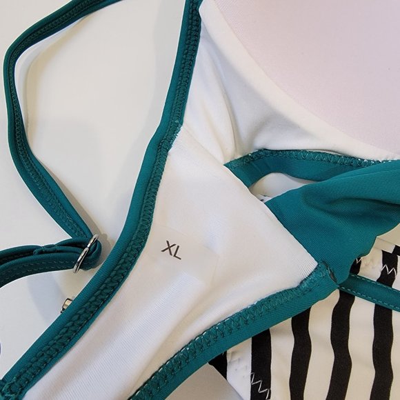 CUPSHE Women's Leafy Wrap Tie Bikini Set Halter Back Bow Low Waisted size XL NEW - Picture 11 of 15